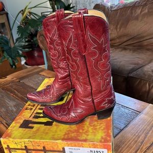 Awesome pre loved red cowboy boots.